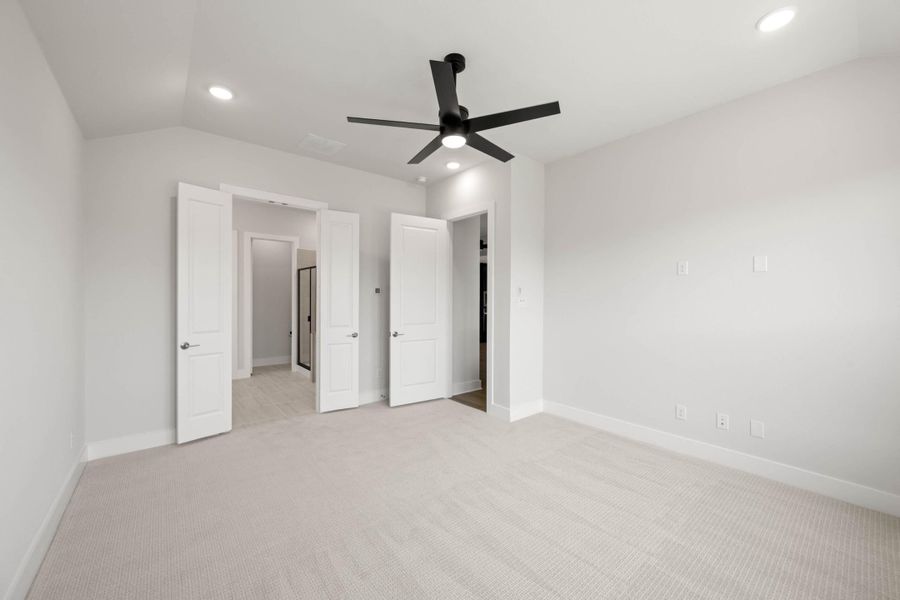 Spacious, unfurnished interior of a new home in Discovery Collection at Bridgewater, Midlothian (Image 19).