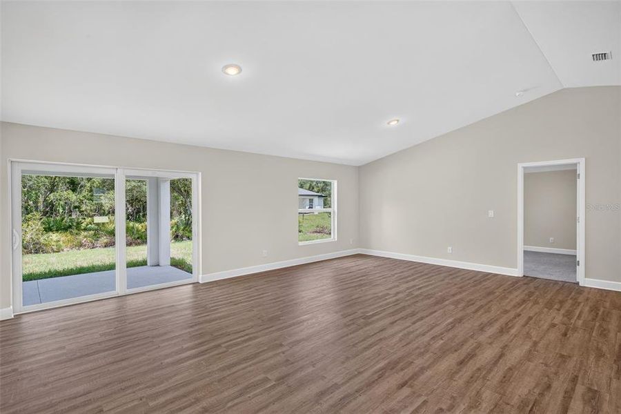 Spacious, unfurnished interior of a new home in , Port Charlotte (Image 21).