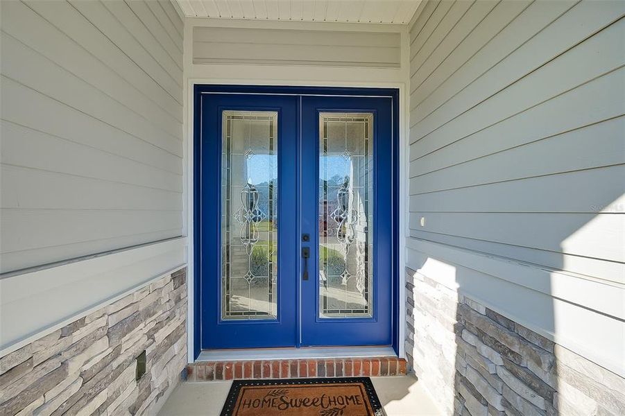 Exterior details and patio area of a home in , Green Cove Springs (Image 21).