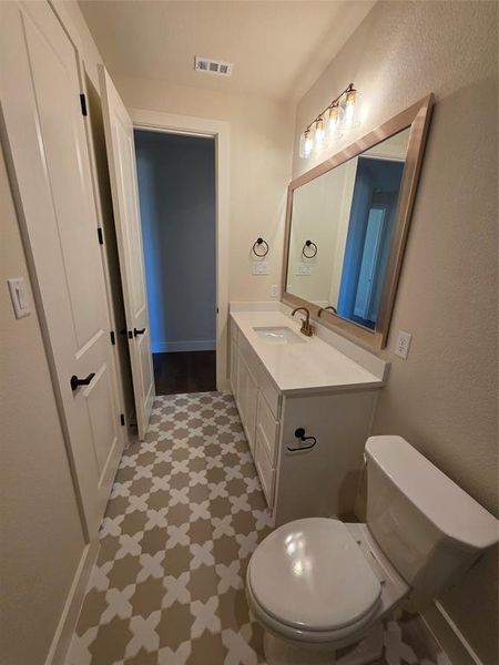 Furnished interior view inside a new home in Aledo Heights - Aledo ISD, Aledo (Image 7).