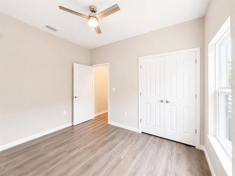 Spacious, unfurnished interior of a new home in , Tampa (Image 18).