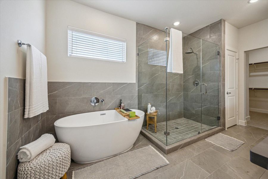 Representative photo showing the community’s model home primary bathroom. Layout and selections may vary.
