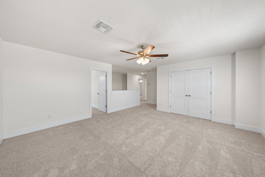 Spacious, unfurnished interior of a new home in North Point, Temple (Image 11).