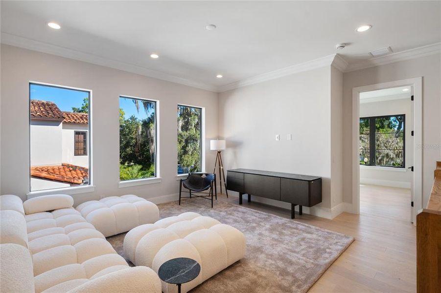 Furnished interior view inside a new home in , Winter Park (Image 17).