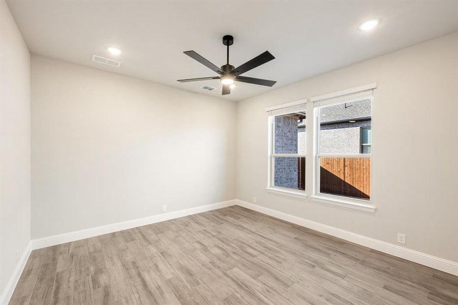 Spacious, unfurnished interior of a new home in The Grove, Midlothian (Image 25).