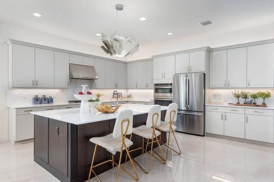 Representative furnished interior of a home built from the Tivoli by GL Homes in Valencia Parc at Riverland, Port St. Lucie (Image 8).