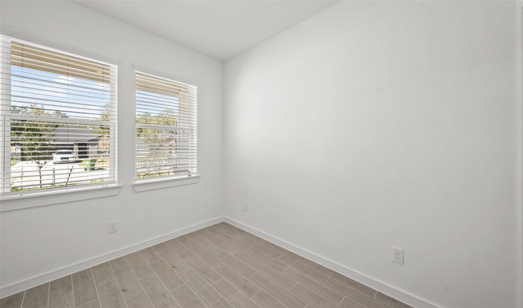 Extra suite (*Photo not of actual home and used for illustration purposes only.)