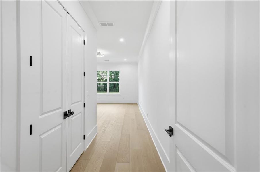 Spacious, unfurnished interior of a new home in , Monroe (Image 73).