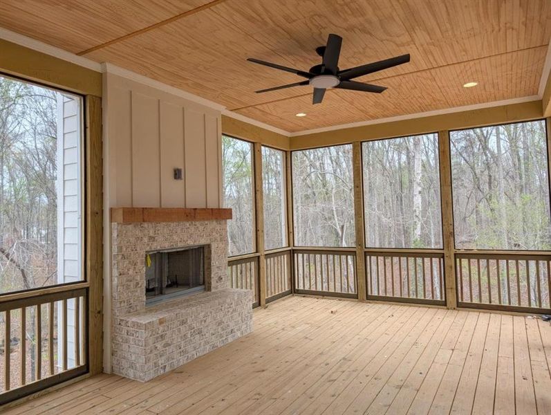 Exterior details and patio area of a home in Arden on Lanier, Cumming (Image 3).