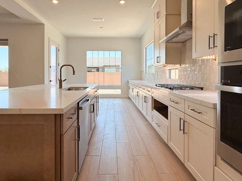 Gourmet Kitchen and nook