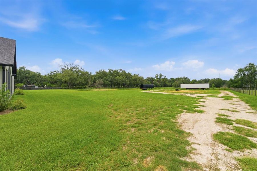 Natural landscape and outdoor views near in Dade City (Image 75). Natural landscape and outdoor views near in Dade City (Image 75).