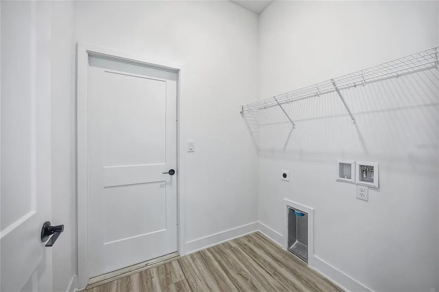Spacious, unfurnished interior of a new home in Briarwood, Alachua (Image 23).