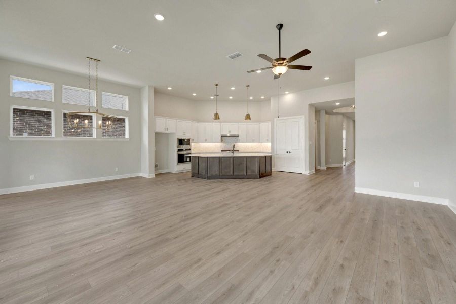 Spacious, unfurnished interior of a new home in Brookewater - Ascent Collection, Rosenberg (Image 17).