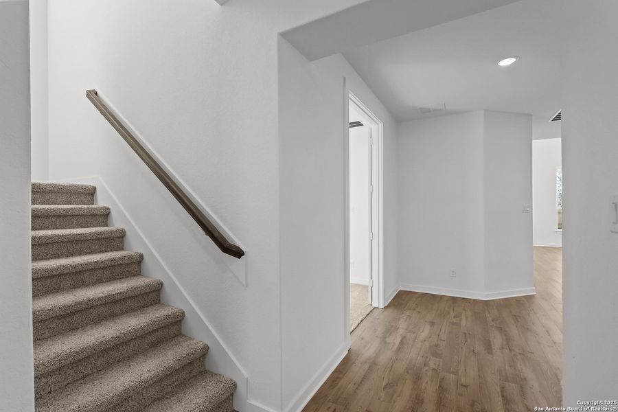 Spacious, unfurnished interior of a new home in Stillwater Ranch, San Antonio (Image 18). Spacious, unfurnished interior of a new home in Stillwater Ranch, San Antonio (Image 18).