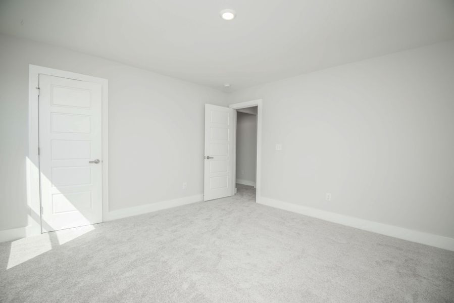 *Photo of example home. Selections and Finishes May Vary.* *Photo of example home. Selections and Finishes May Vary.*