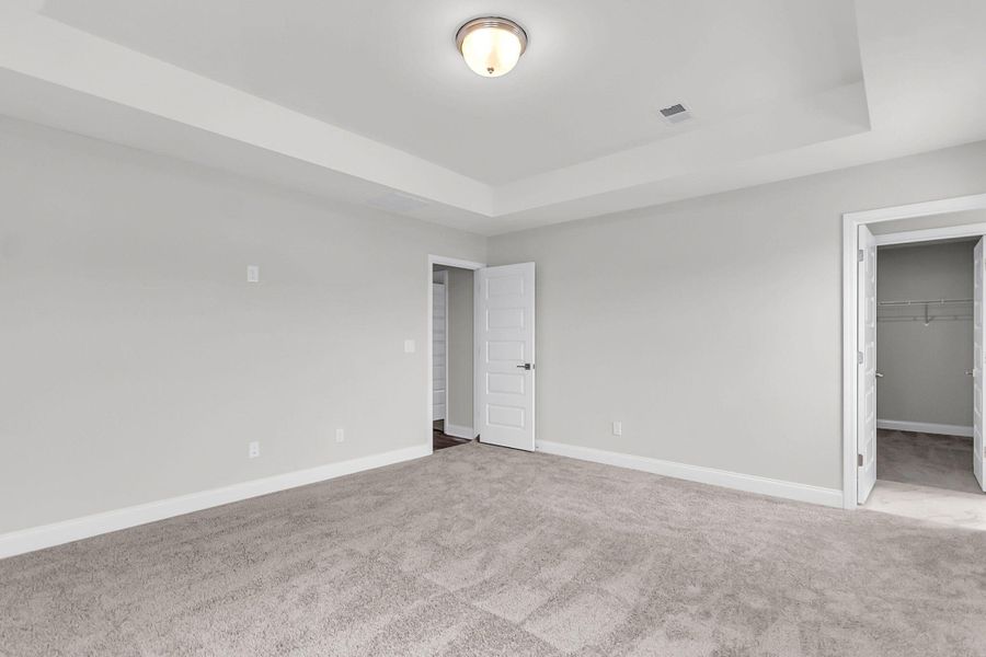 Spacious, unfurnished interior of a new home in Wildcat Chase, Summerville (Image 30).