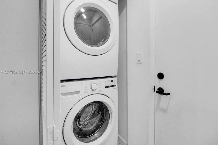 Close-up of interior finishes inside a home in , Florida City (Image 20).
