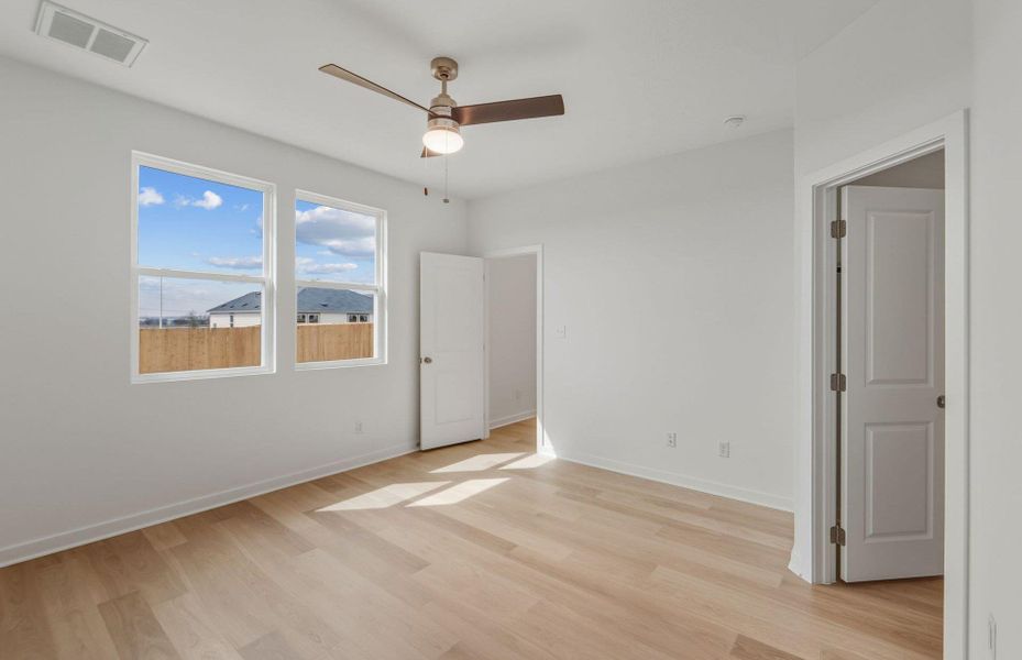 Spacious, unfurnished interior of a new home in Alto, San Marcos (Image 12).