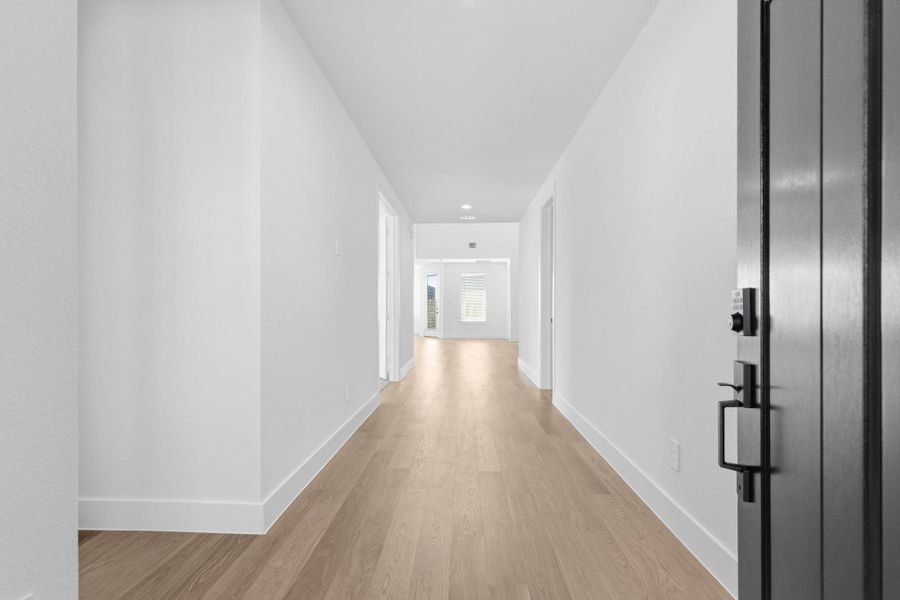 Spacious, unfurnished interior of a new home in , League City (Image 30).