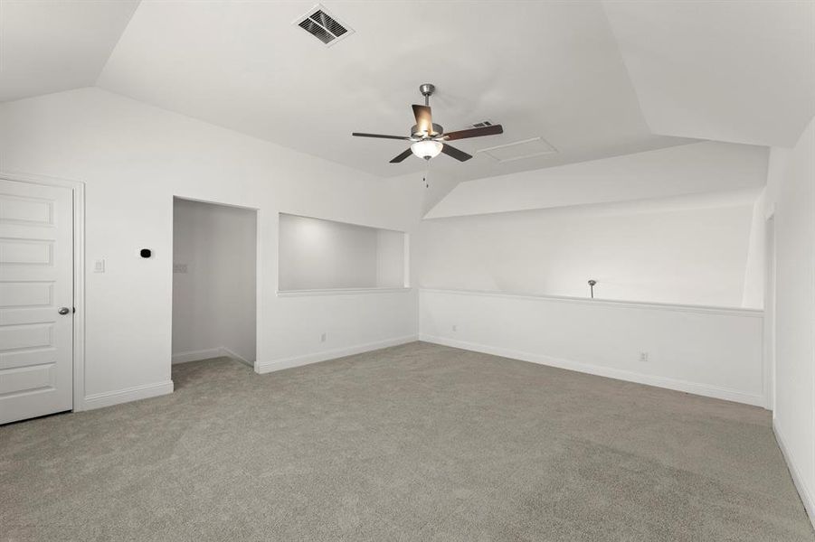 23_24. 510 Front Davis - Game (2)