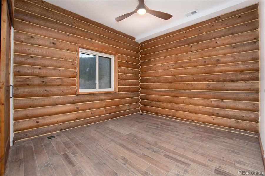 Image 21 of a home in .