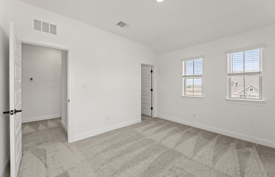 Spacious, unfurnished interior of a new home in Santa Rita Ranch, Liberty Hill (Image 29). Spacious, unfurnished interior of a new home in Santa Rita Ranch, Liberty Hill (Image 29).