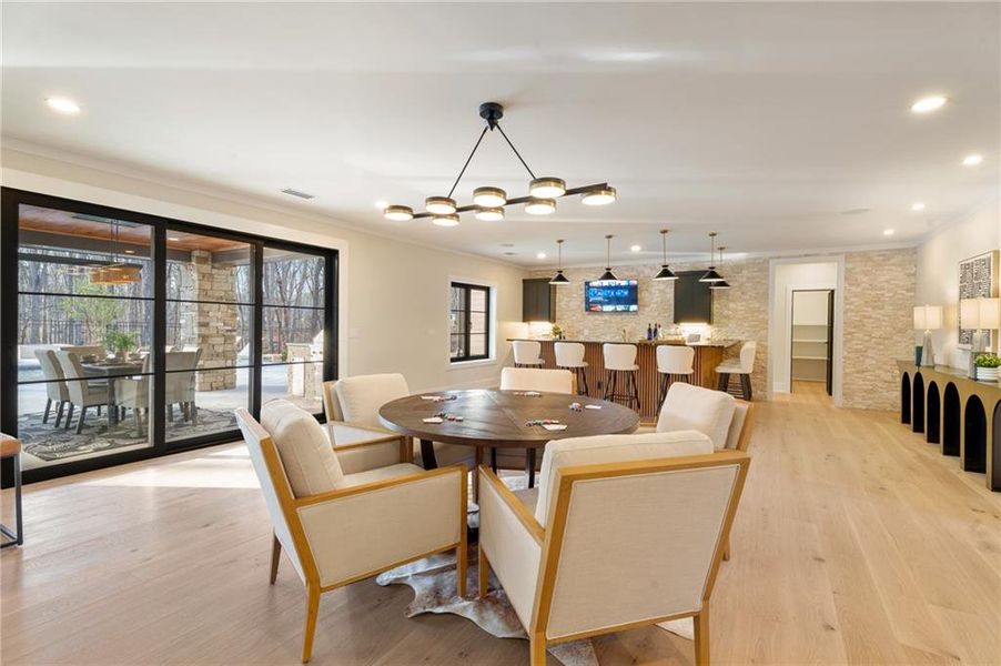 Community amenities in , Canton (Image 86).