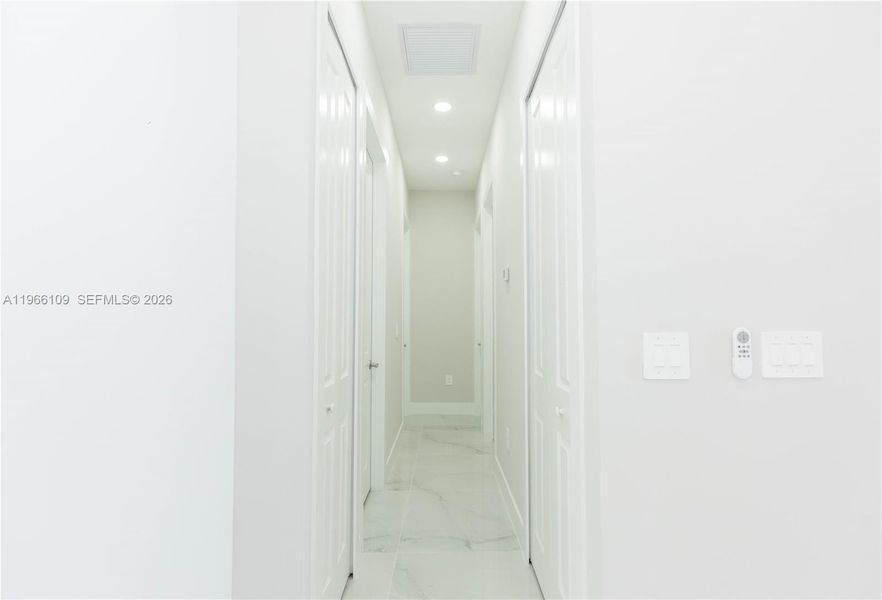 Spacious, unfurnished interior of a new home in , Lehigh Acres (Image 18).