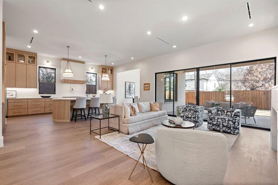 Furnished interior view inside a new home in , Dallas (Image 7).