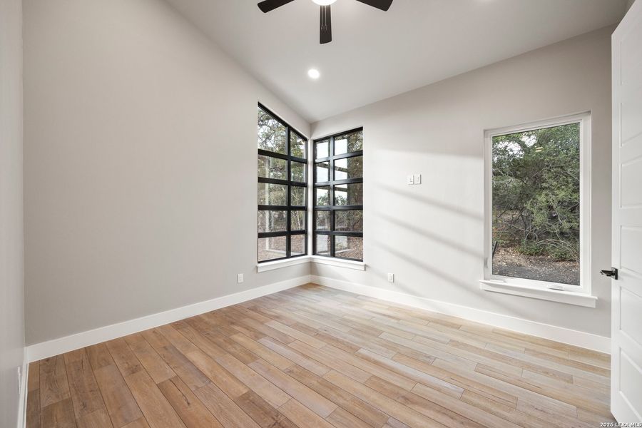 Spacious, unfurnished interior of a new home in , Canyon Lake (Image 25). Spacious, unfurnished interior of a new home in , Canyon Lake (Image 25).