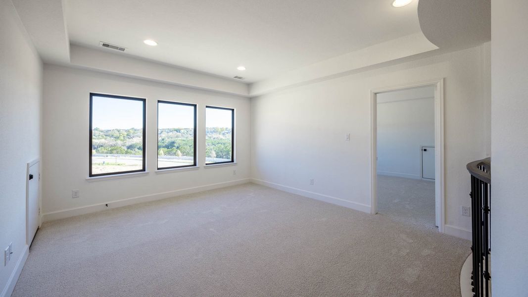 Spacious, unfurnished interior of a new home in Wolf Ranch 56', Georgetown (Image 18).