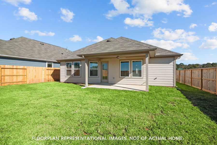 Image 24 of a home in Pinewood at Grand Texas.