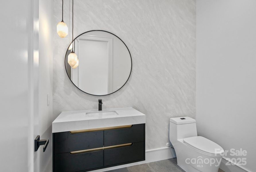 Image 34 of a home in .