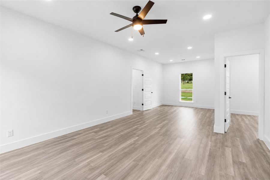 Spacious, unfurnished interior of a new home in , Lockhart (Image 35). Spacious, unfurnished interior of a new home in , Lockhart (Image 35).