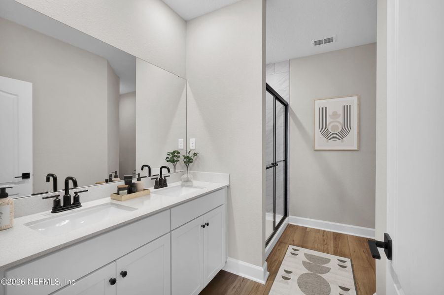 Furnished interior view inside a new home in Jennings Farm, Middleburg (Image 14).
