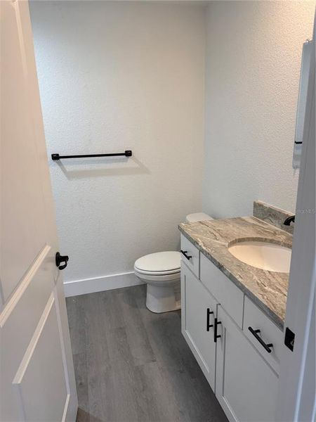 Furnished interior view inside a new home in , Ocklawaha (Image 4).