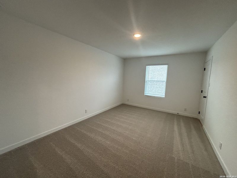 Spacious, unfurnished interior of a new home in Saddlebrook Ranch, Schertz (Image 33).