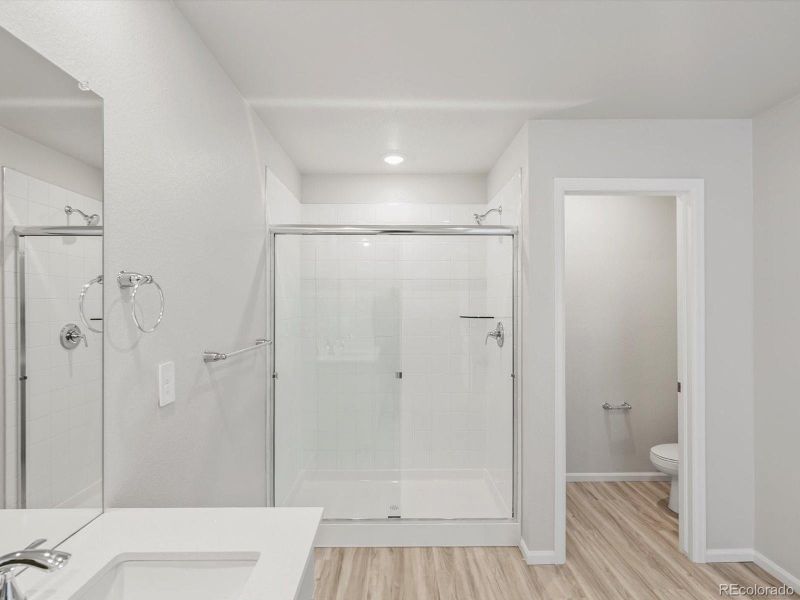 Image 23 of a home in Lake Bluff.