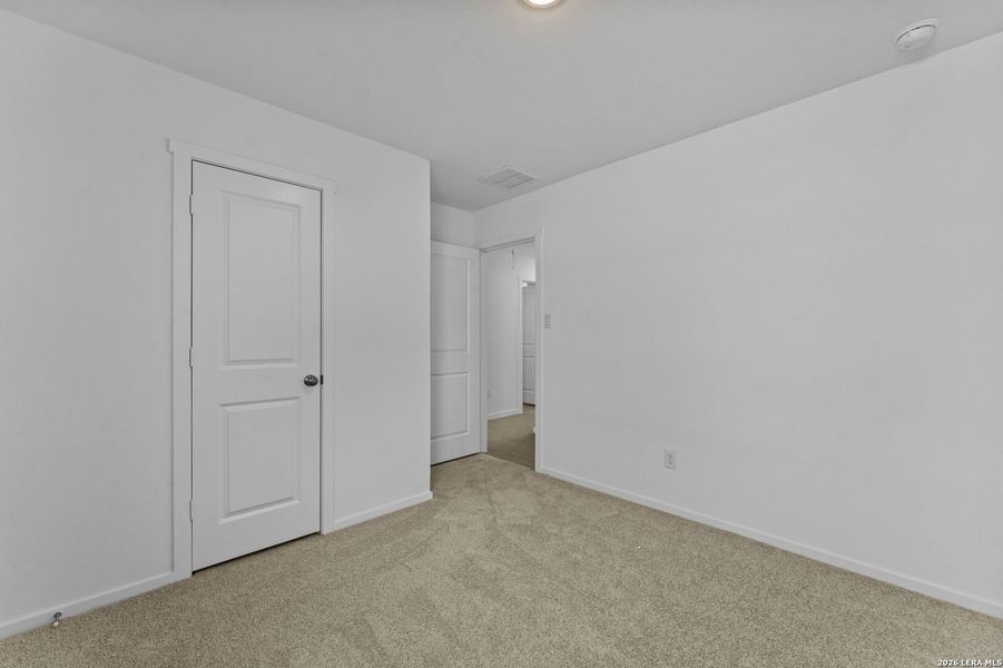 Spacious, unfurnished interior of a new home in Grace Valley, Marion (Image 15).