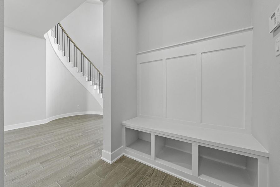 Representative image. Features, specifications, selections and colors may vary. Representative image. Features, specifications, selections and colors may vary.