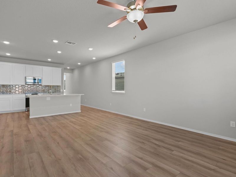 Representative unfurnished interior of a home built from the The Colorado F by Davidson Homes LLC in Heartland, Heartland (Image 15).