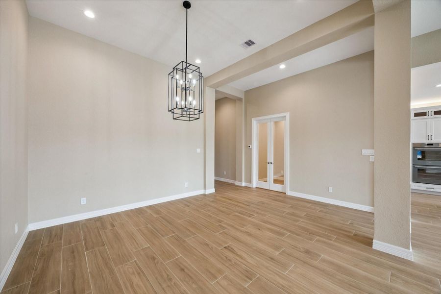 Spacious, unfurnished interior of a new home in , Kemah (Image 19). Spacious, unfurnished interior of a new home in , Kemah (Image 19).