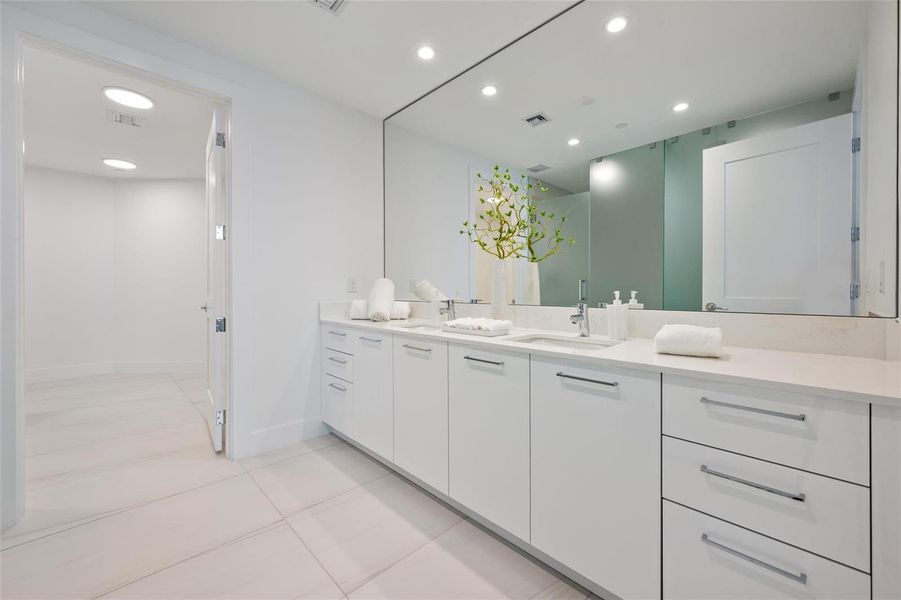 Dual Sink in Primary Bathroom