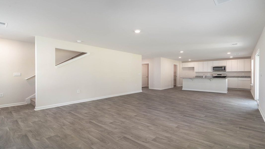 Spacious, unfurnished interior of a new home in Dove Crossing, Conway (Image 25).