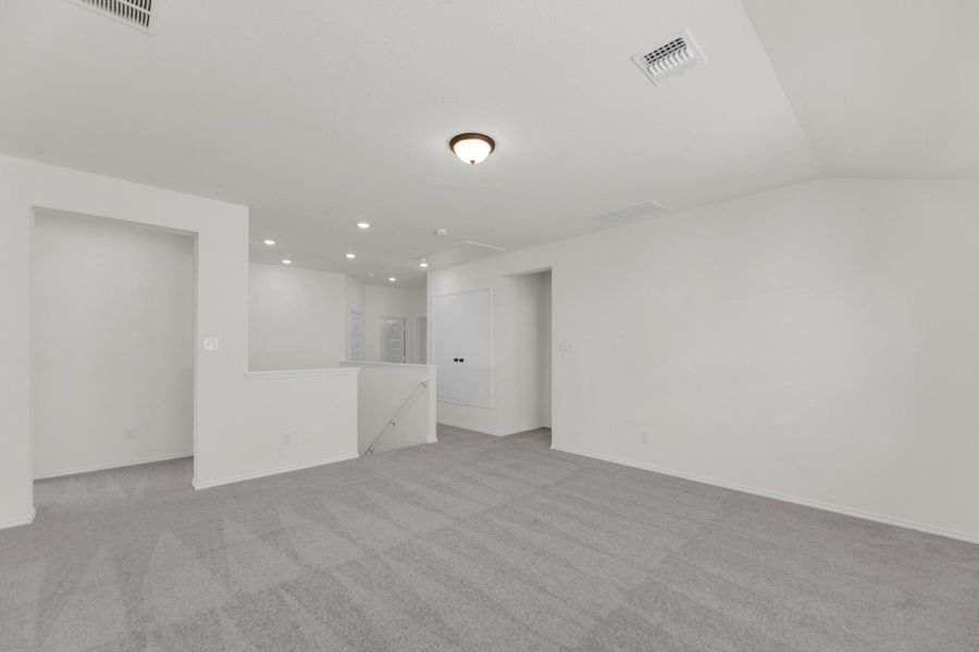 Spacious, unfurnished interior of a new home in Salerno - Classic Collection, Round Rock (Image 23). Spacious, unfurnished interior of a new home in Salerno - Classic Collection, Round Rock (Image 23).