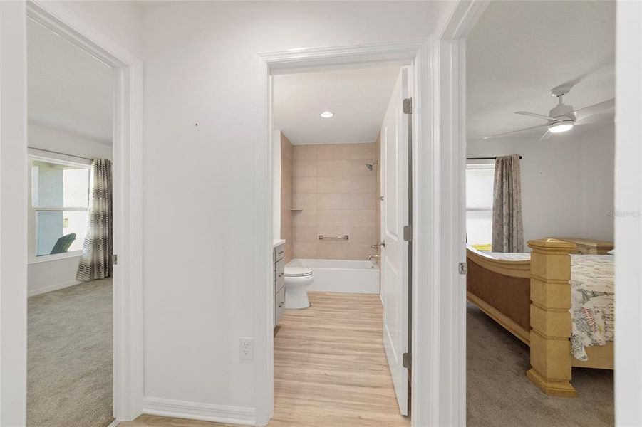 Spacious, unfurnished interior of a new home in , The Villages (Image 22).