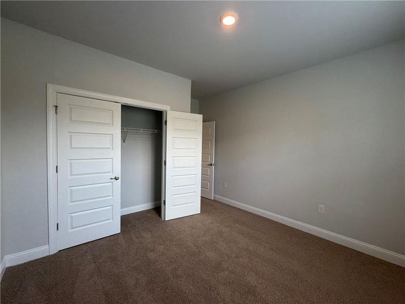Spacious, unfurnished interior of a new home in Tuscany Hills, Douglasville (Image 33).