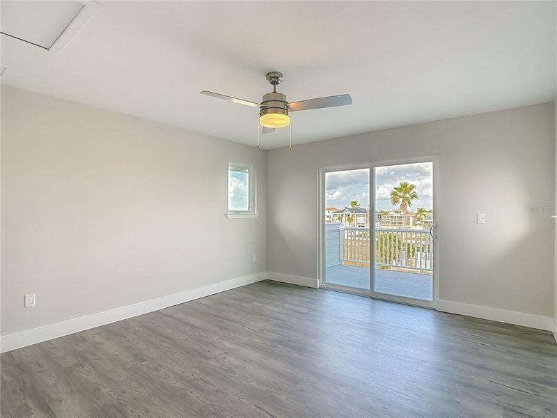 Spacious, unfurnished interior of a new home in , Hernando Beach (Image 51).