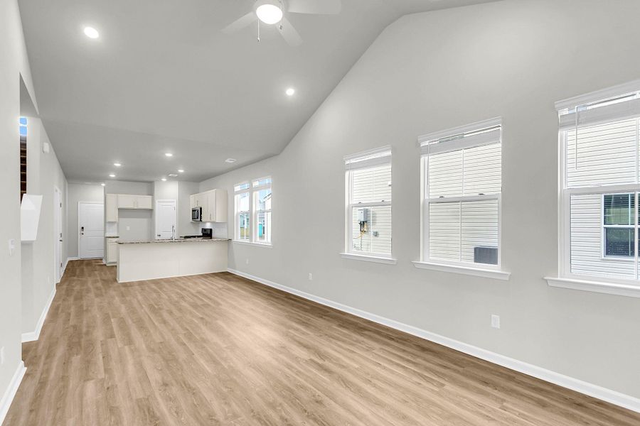 Spacious, unfurnished interior of a new home in Wildcat Chase, Summerville (Image 15).