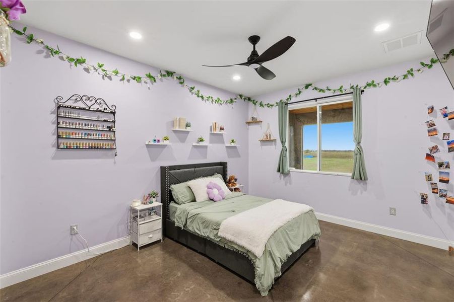 Furnished interior view inside a new home in , Dade City (Image 10).